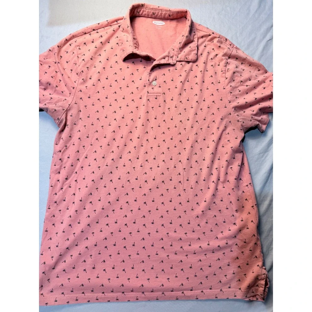 Old Navy Mens Soft Washed Polo Shirt Large Pink Palm Tree Print Short Sleeve - Picture 1 of 4